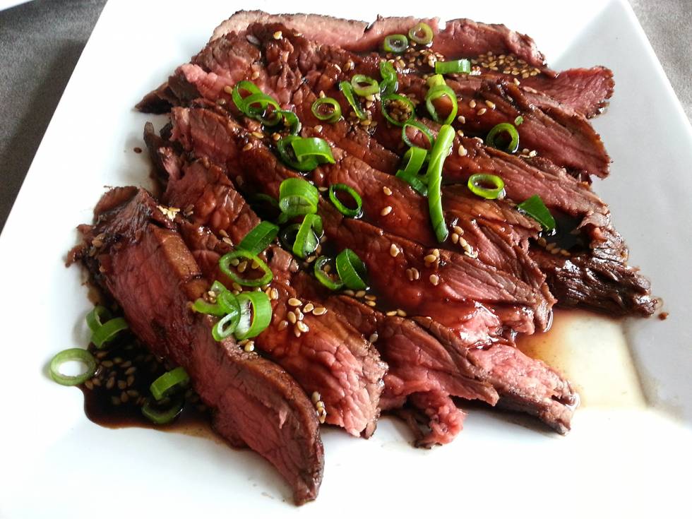 Rosbief met olijventapenade en groene asperges